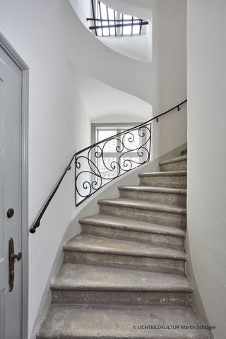 Barockes Wohnhaus - Möblierte Wohnung mit all-in-Vertrag - Photo 2