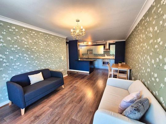 2 bedroom flat to rent - Photo 1