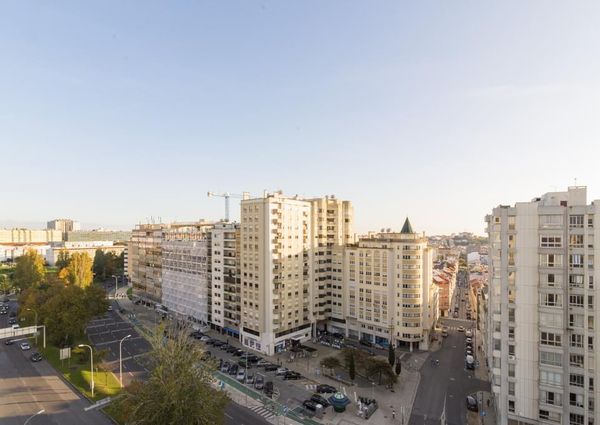 3 Bedroom Apartment with a view, Areeiro, Lisboa