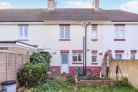 3 bedroom terraced house to rent - Photo 4