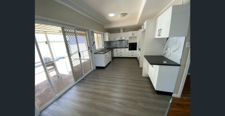 walking distance to train station - Photo 4