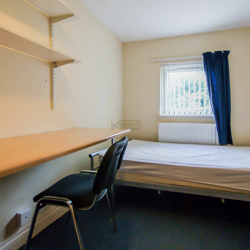 79 Dawlish Road - Photo 1