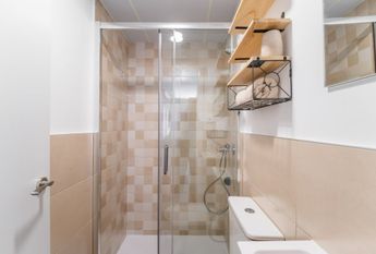Spacious room in Puente de Vallecas