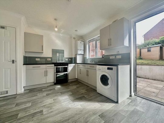 2 bedroom semi-detached house to rent - Photo 1