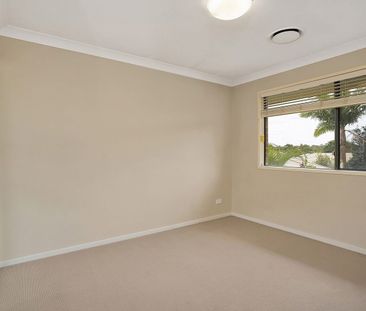Spacious home in convenient location - Photo 5