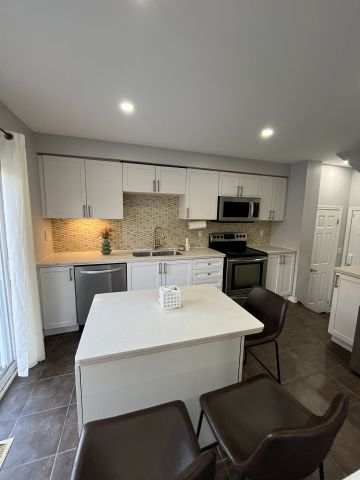 For Lease - 2439 Springforest Drive, Oakville, Ontario - Photo 5