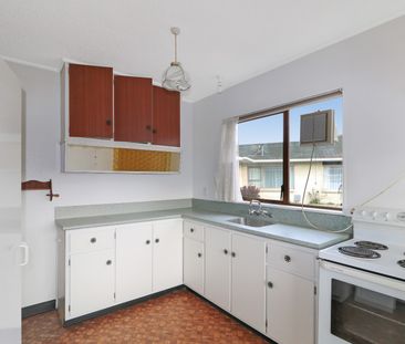 Lovely Two Bedroom in Community Village. - Photo 4