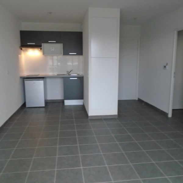 Location Appartement 2 pièces 42m² ST ANDRE DE CUBZAC 33240 - Photo 1