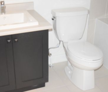 For Lease - 2958 Whites Road, Pickering, Ontario - Photo 6