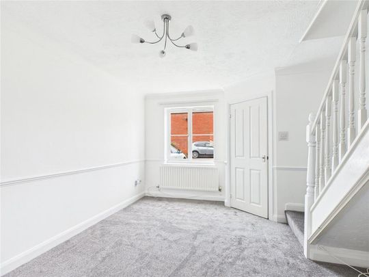 2 bedroom end of terrace house to rent - Photo 1