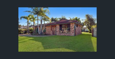 Perfect Family Home - Photo 4