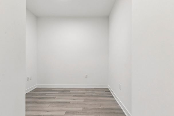 For Lease - 1005 Dundas Street Unit# 301, Oakville, Ontario - Photo 1