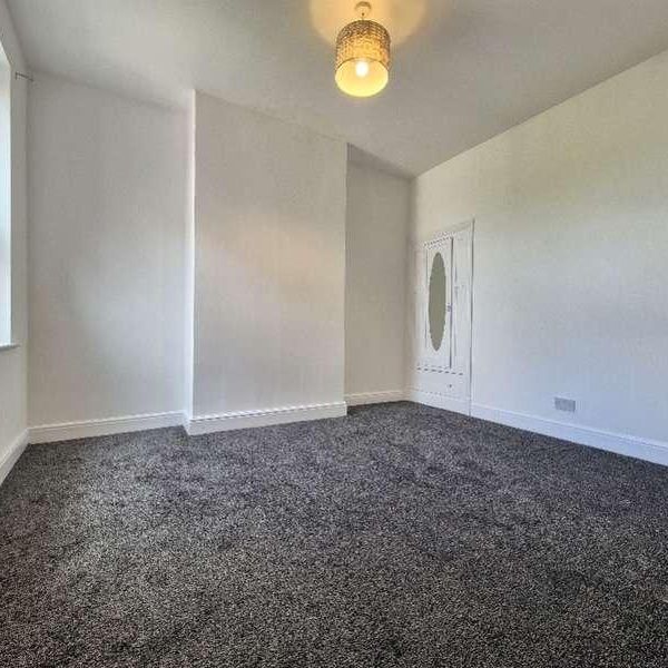 New John Street, Halesowen, West Midlands, B62 - Photo 1