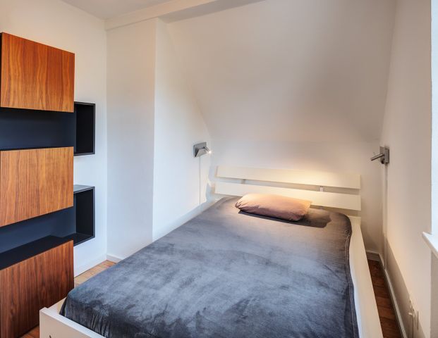 Mansion in Obermenzing for rent - Photo 1