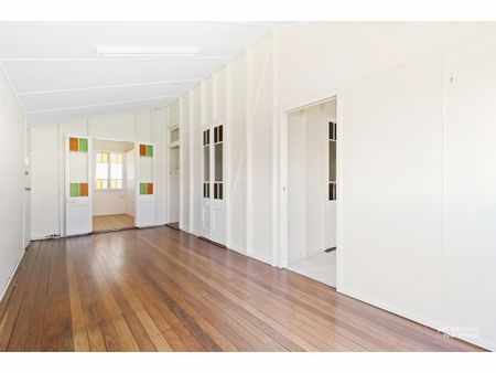 20 Cambridge Street, Rockhampton City - Photo 3