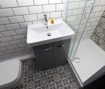 4 bedroom terraced house to rent - Photo 3