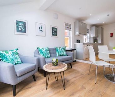 1 bedroom Flat To Let - Photo 1