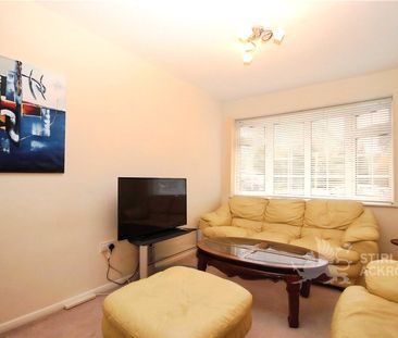 Lynwood, Guildford, Surrey, GU2 7NY - Photo 1