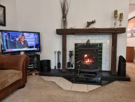 4 Bed Detached House, Christchurch Close, B15 - Photo 2