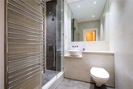A spacious penthouse in central Putney. - Photo 5