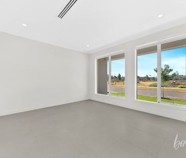 Modern, Low-Maintenance 4-Bedroom Home with Dual Masters - Photo 5