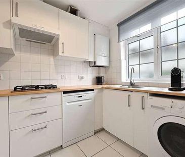 Vanderbilt Villas, Sterne Street, London, W12 - Photo 1