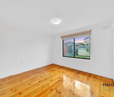 Beautiful Family Home in Prime Kings Park Location $550 per week av... - Photo 5