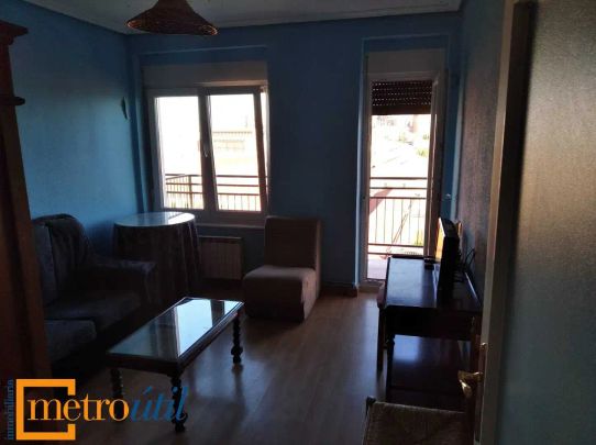 Piso de alquiler en Paseo de San Vicente, La Platina- Hospital - Campus - Photo 1