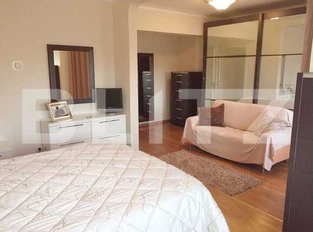 Apartament 3 camere, 130 mp, decomandat, mobilat modern, zona Calvaria - Photo 4