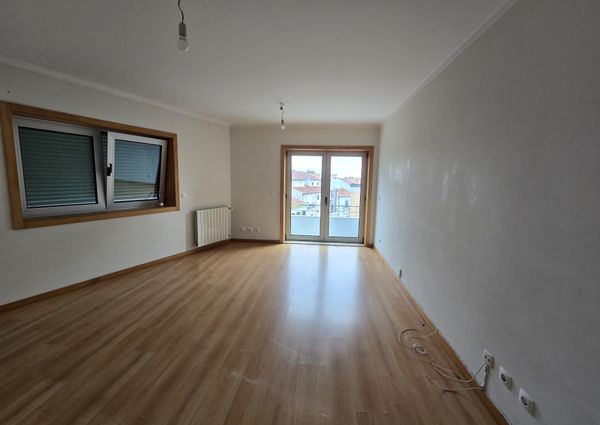 Apartamento T3 situado nas Barrocas em Aveiro.