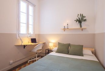 Carrer de Pons i Gallarza, Barcelona, Catalonia 08030