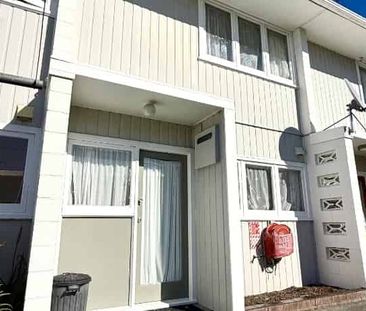 Two Bedroom Townhouse in Elderslea - Photo 3