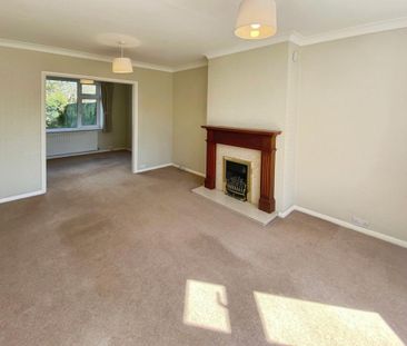3 bedroom semi-detached house to rent - Photo 2