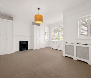 Farquhar Road, SW19, London - Photo 4