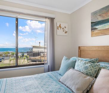 Charming Norfolk Bay Retreat - Photo 5