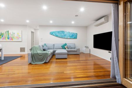 Luxury Family Living - Photo 5