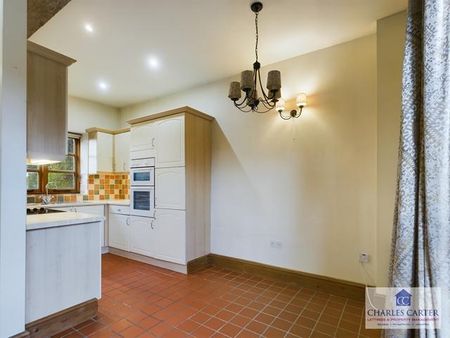 2 bedroom cottage to rent - Photo 5