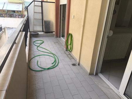 Διαμέρισμα για ενοικίαση Νέα Παραλία (Ανάληψη - Μπότσαρη - Νέα Παραλία) - Photo 2
