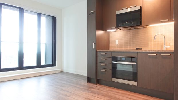 For Lease - 20 Soudan Avenue Unit# 1505, Toronto, Ontario - Photo 1