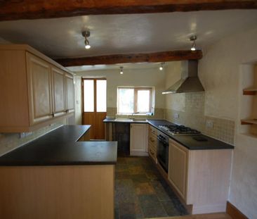 2 bedroom terraced house to rent - Photo 2