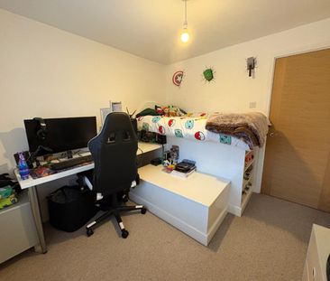 3 bedroom House To Let Total Size: 872 SQ FT - Photo 6