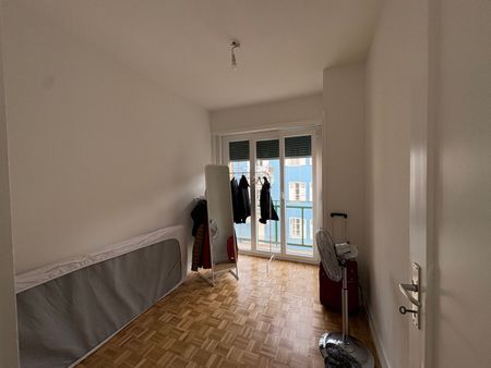 Wohnung mit 3.5 Zimmern im 3. Stock - Photo 5