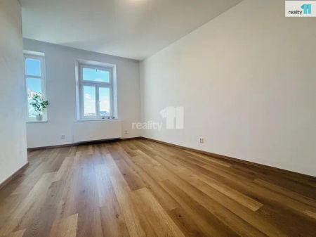 Pronájem bytu 1+1, 37 m - Fotografie 4