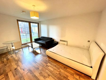 Studio to rent - Photo 3