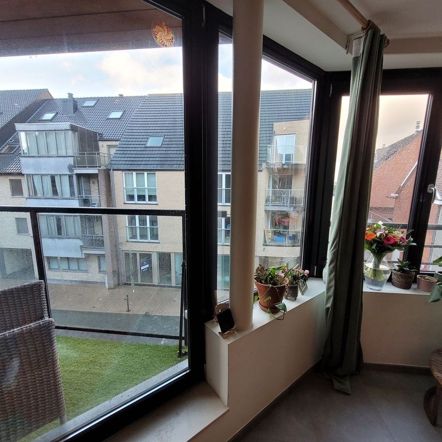 Instapklaar 3 slaapkamer duplex appartement in het hartje van Aalter - Foto 1