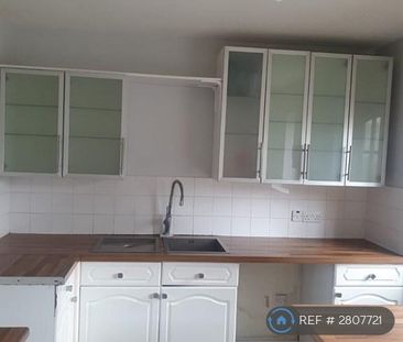 2 bedroom end of terrace house to rent - Photo 1