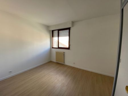 Location Appartement 2 pièces 42m² MARMANDE 47200 - Photo 3