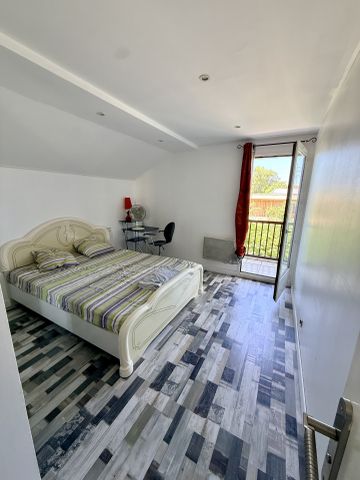 Location Maison 5 pièces 112m² ST PIERRE EN FAUCIGNY 74800 - Photo 4