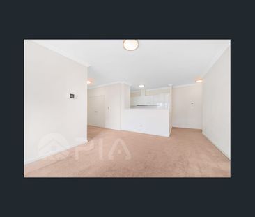 Close access to Baulkham Hills shopping centre, M2, transport, qual... - Photo 1