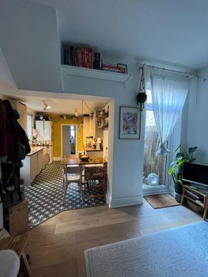 1 Bed Flat, Salcombe Road, E17 - Photo 1